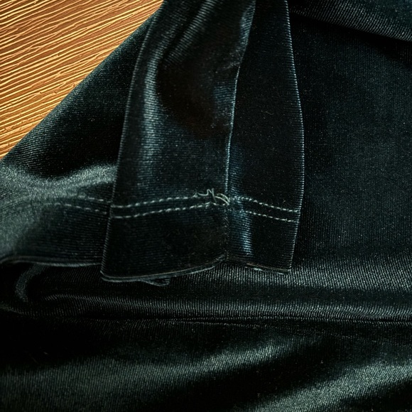 Lulu’s Velvet Midi Dress in Dark Green - Picture 10 of 10